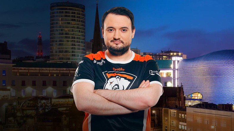 Pasha dota 2 сколько лет